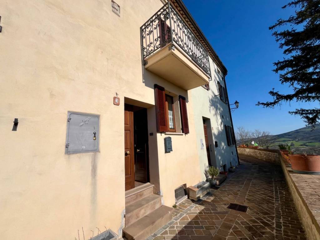 Casa indipendente a Fabriano in FRAZ. SAN DONATO, 3 - Foto 3