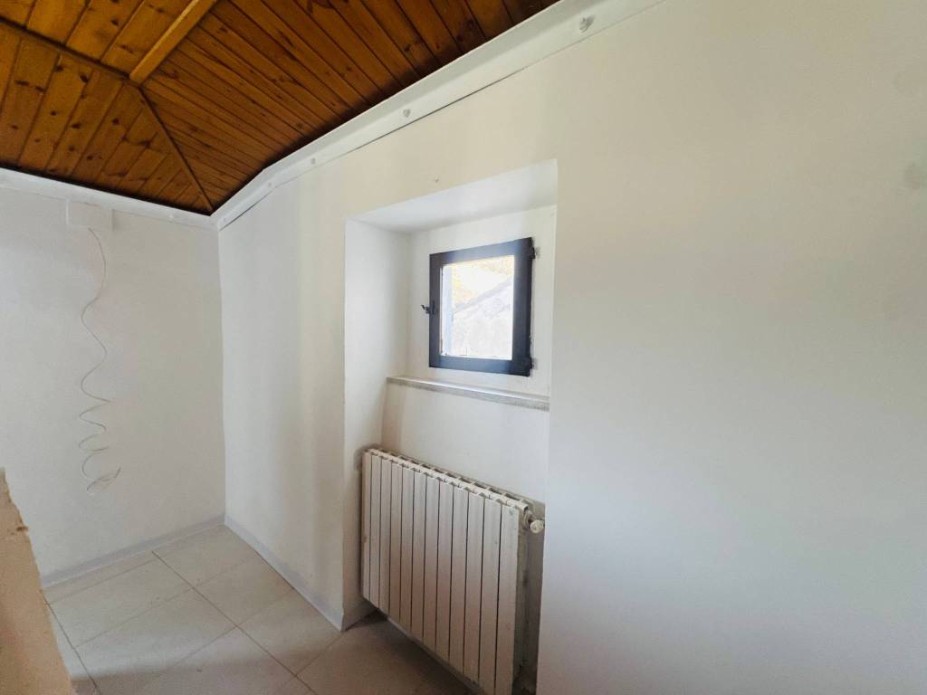 Casa indipendente a Montorio al vomano in Contrada Villa Scaricamazza - Foto 5