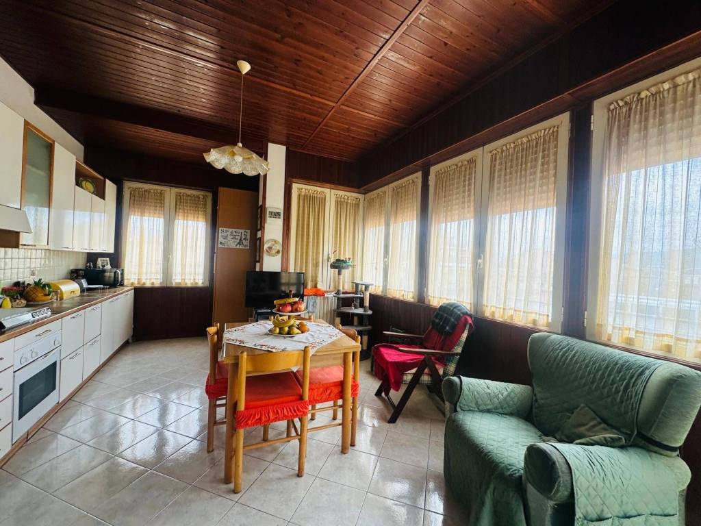 Appartamento a Avellino in VIA SAN ALBERICO CRESCITELLI, 12 - Foto 5