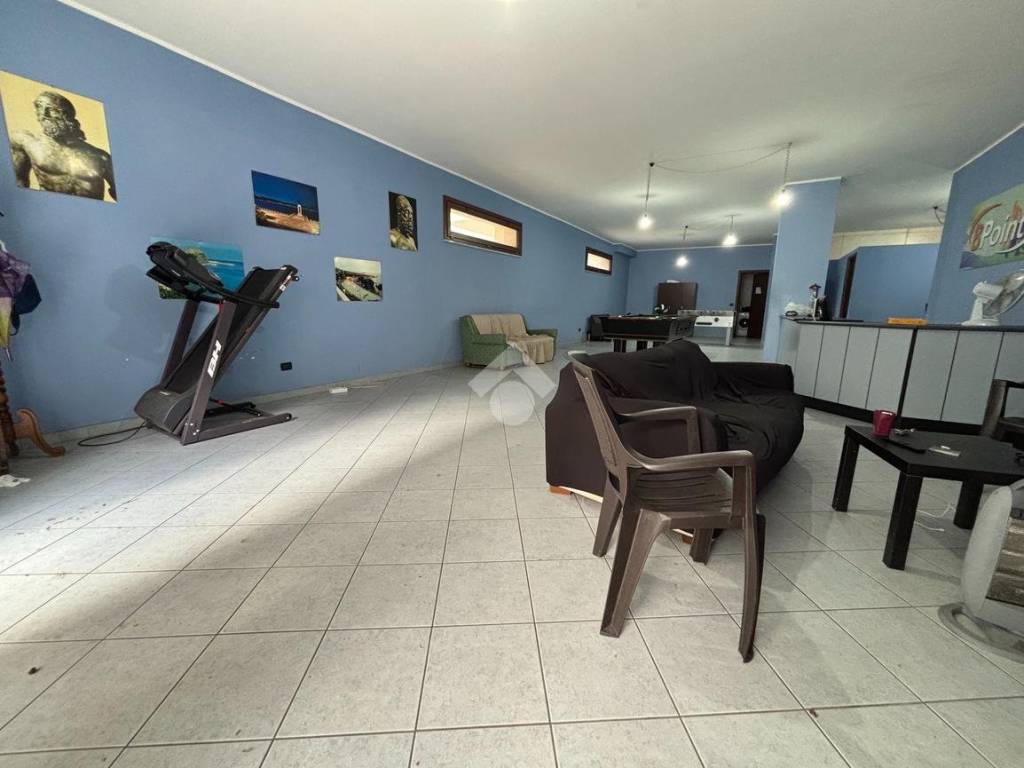 Immobile a Reggio calabria in GARAGE VIA MONSIGNOR AURELIO SORRENTINO, 43 - Foto 3