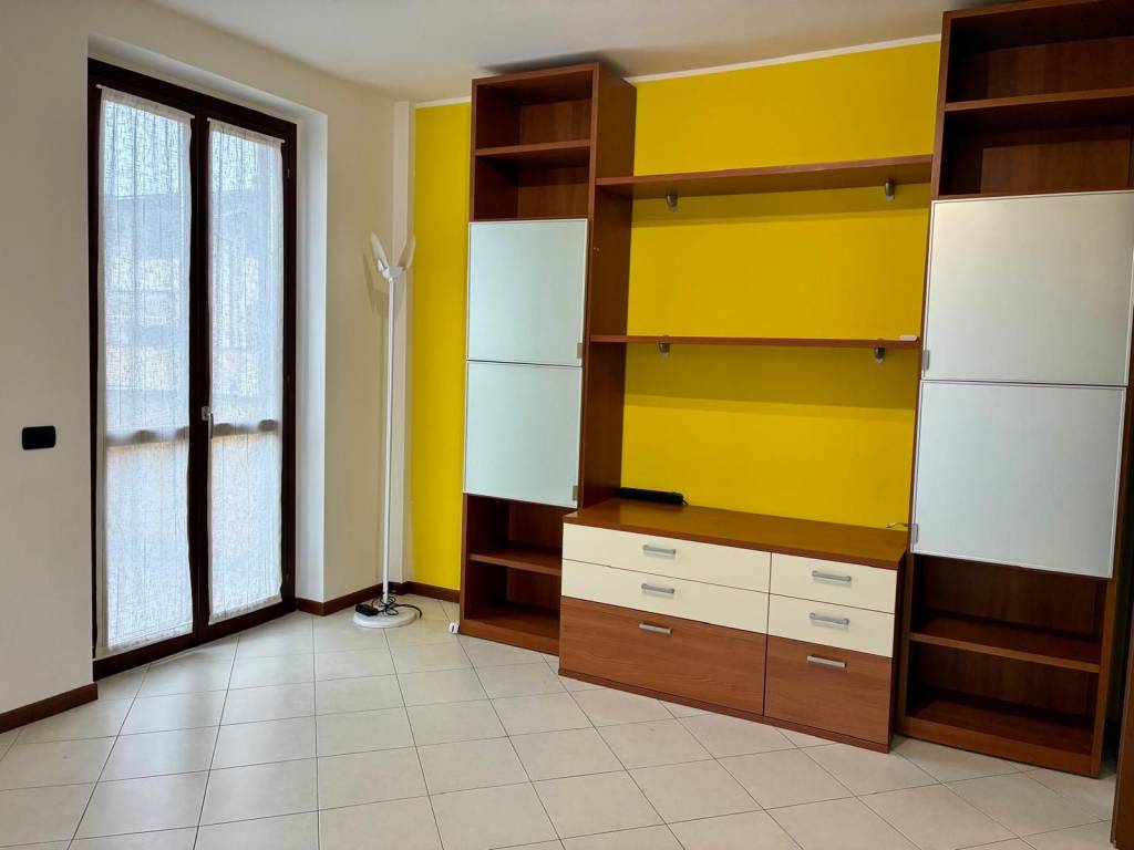 Appartamento a Cassano magnago in Via Ottone Visconti - Foto 2
