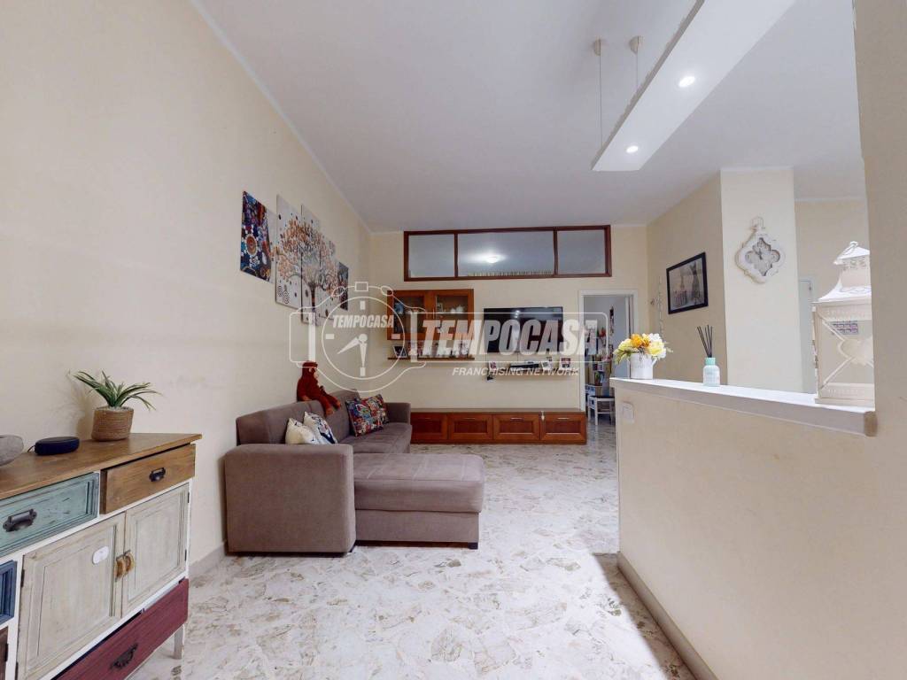 Appartamento a Mola di bari in Via Fiume - Foto 2
