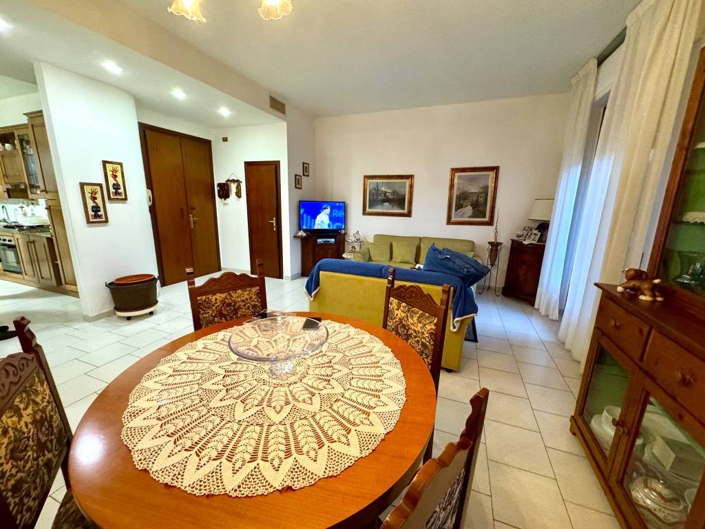 Appartamento a Castelfiorentino in Viale L. Zanini - Foto 3