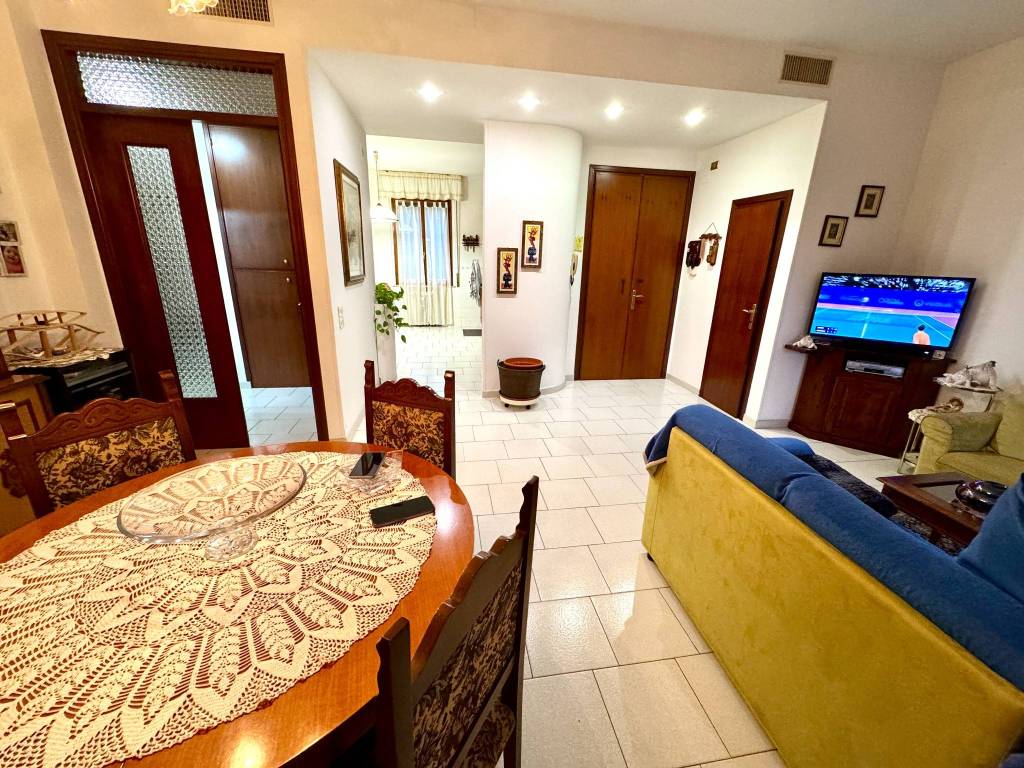 Appartamento a Castelfiorentino in Viale L. Zanini - Foto 4