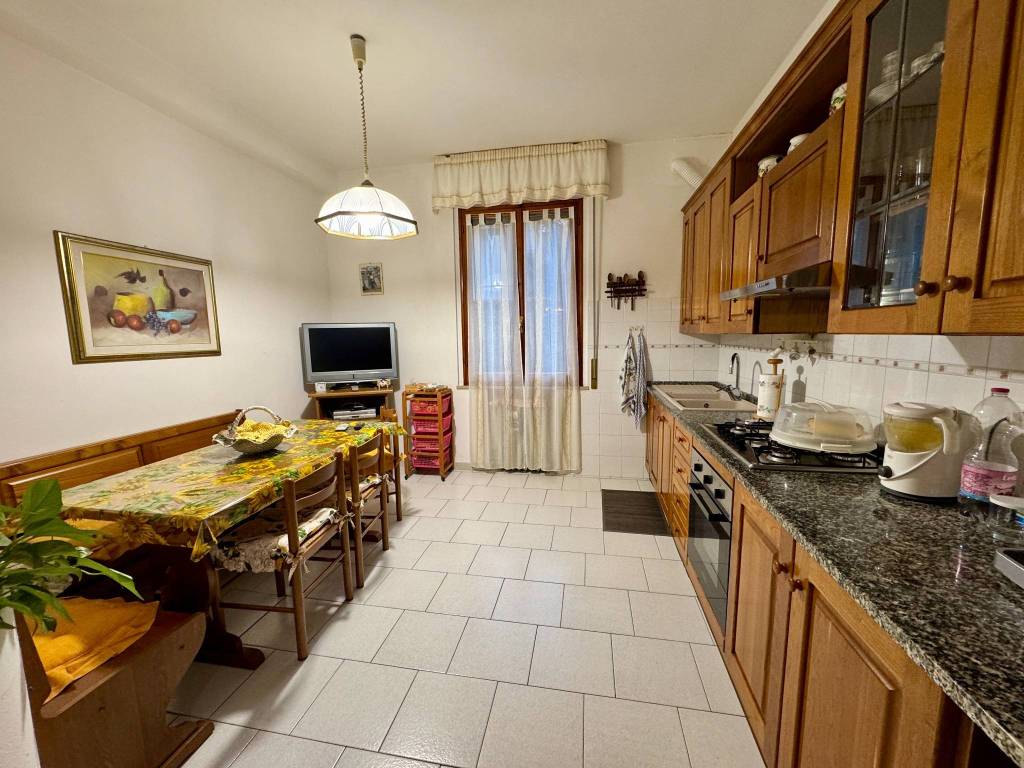 Appartamento a Castelfiorentino in Viale L. Zanini - Foto 5