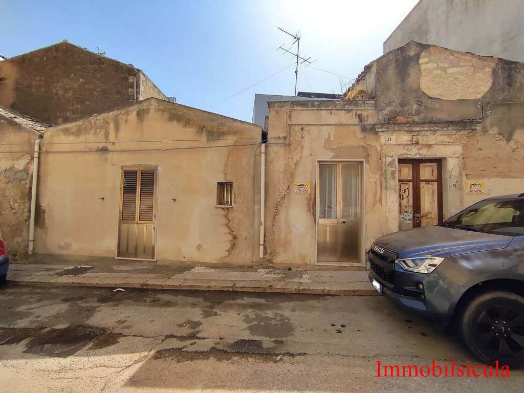 Villa a Ispica in Via Olivio Sozzi, 32 - Foto 2