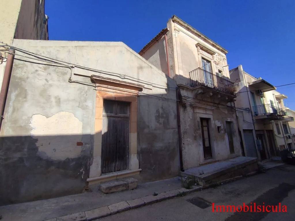 Casa indipendente a Ispica in Via Maucieri, 9 - Foto 2