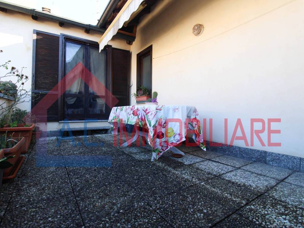 Appartamento a Sumirago in Via Emanuele Leonardi, 2 - Foto 3
