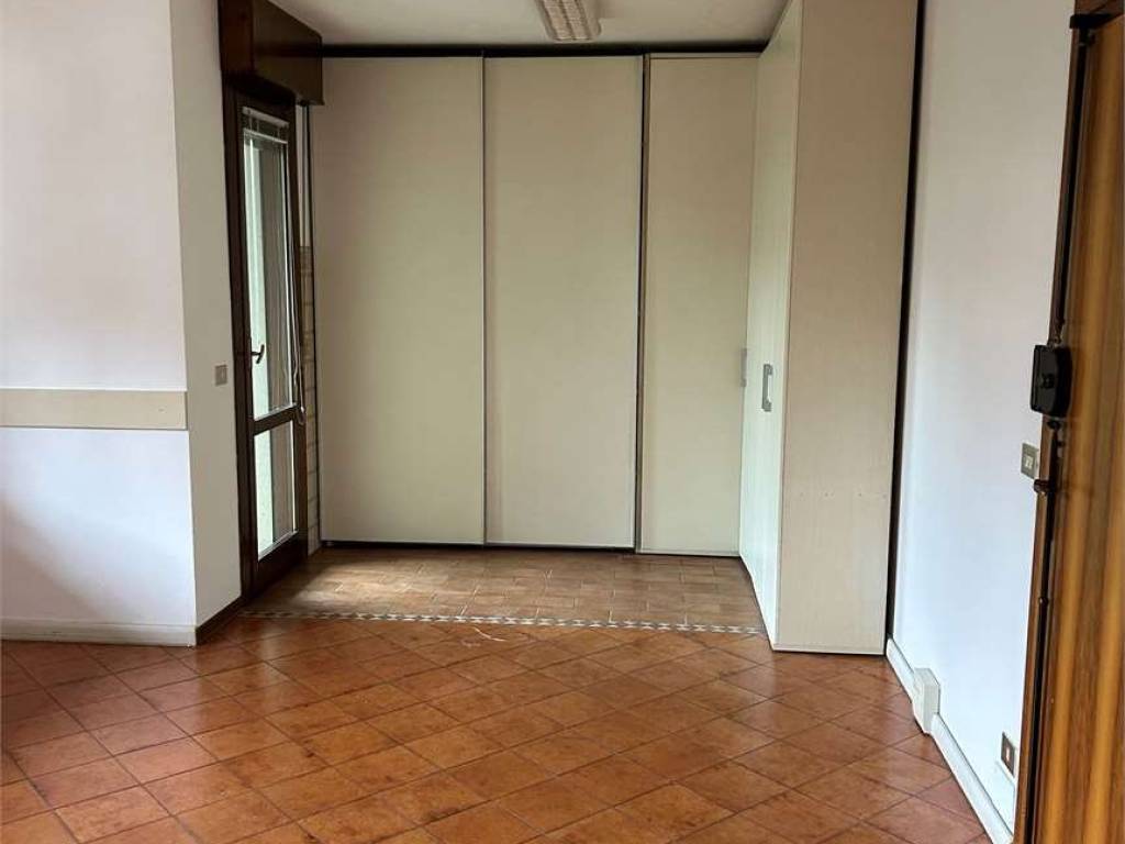 Appartamento a Valdobbiadene in Viale Giuseppe Mazzini, 2 - Foto 2