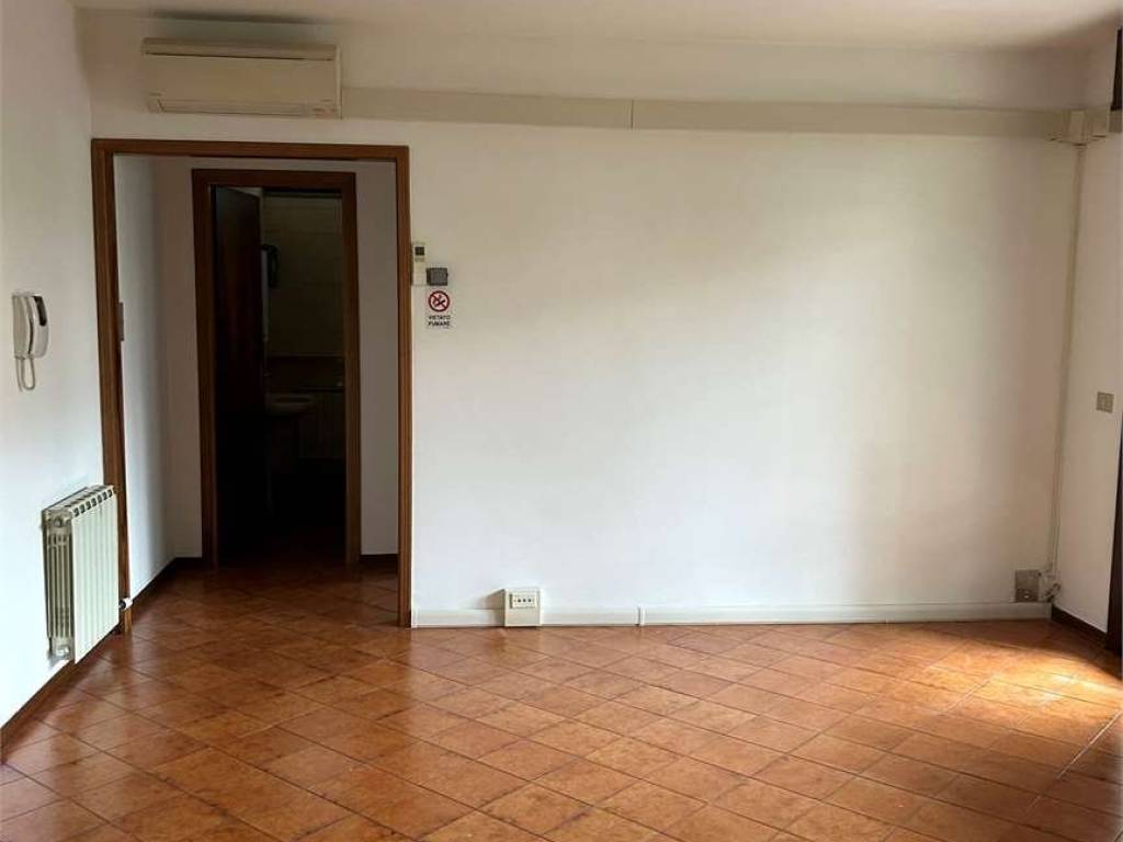 Appartamento a Valdobbiadene in Viale Giuseppe Mazzini, 2 - Foto 3