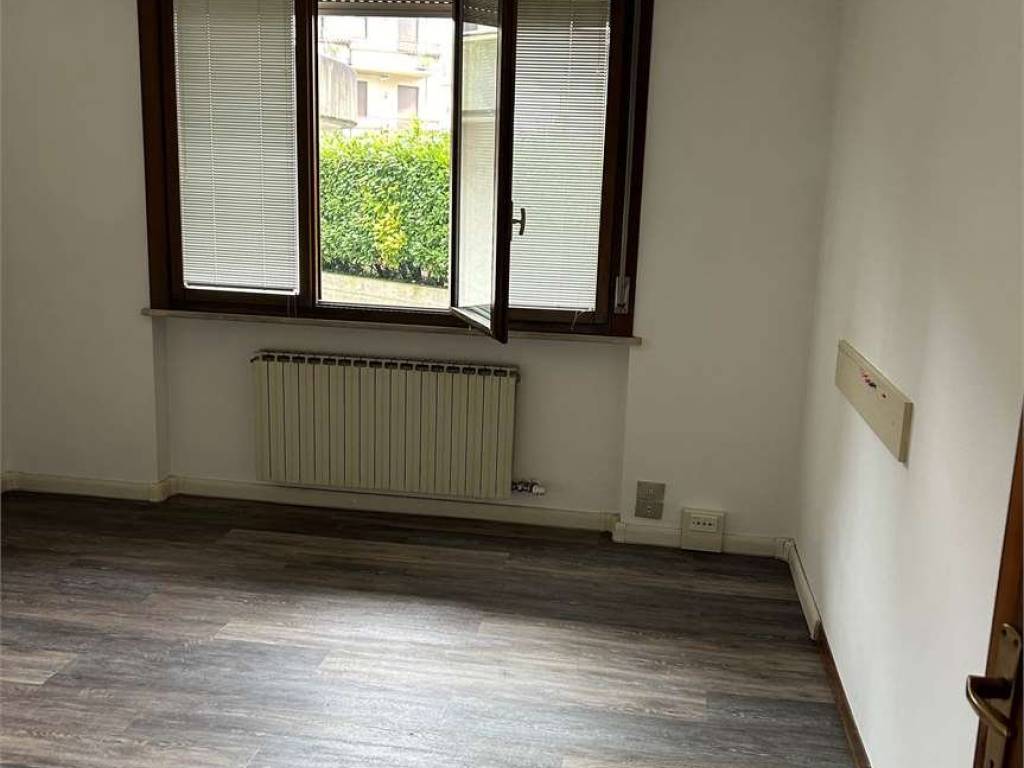 Appartamento a Valdobbiadene in Viale Giuseppe Mazzini, 2 - Foto 5