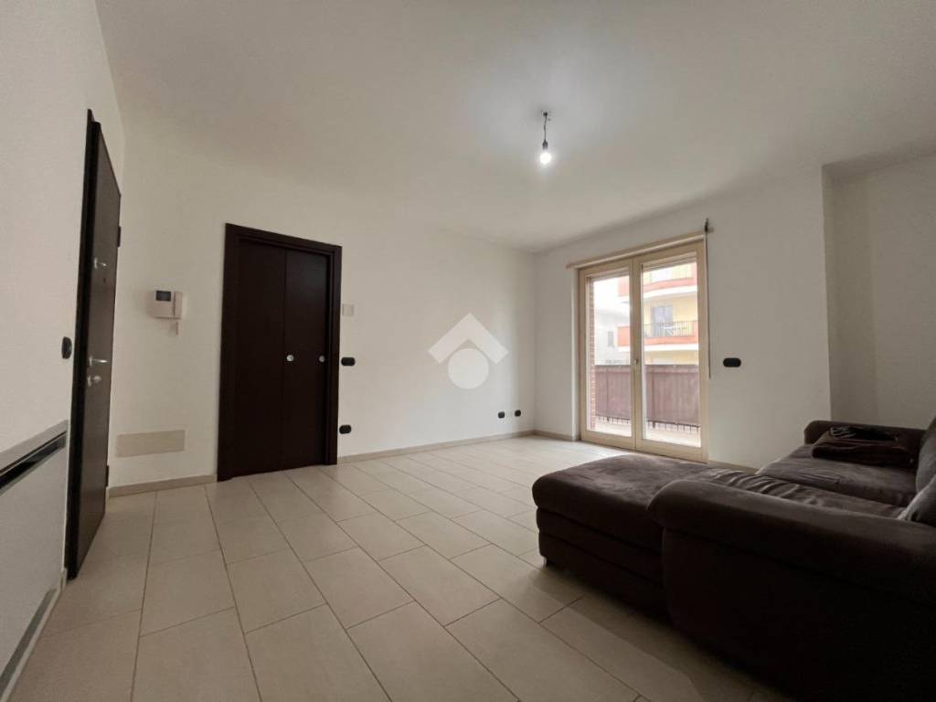 Appartamento a Galliate in VIA DELLA COSTITUZIONE, 5 - Foto 3