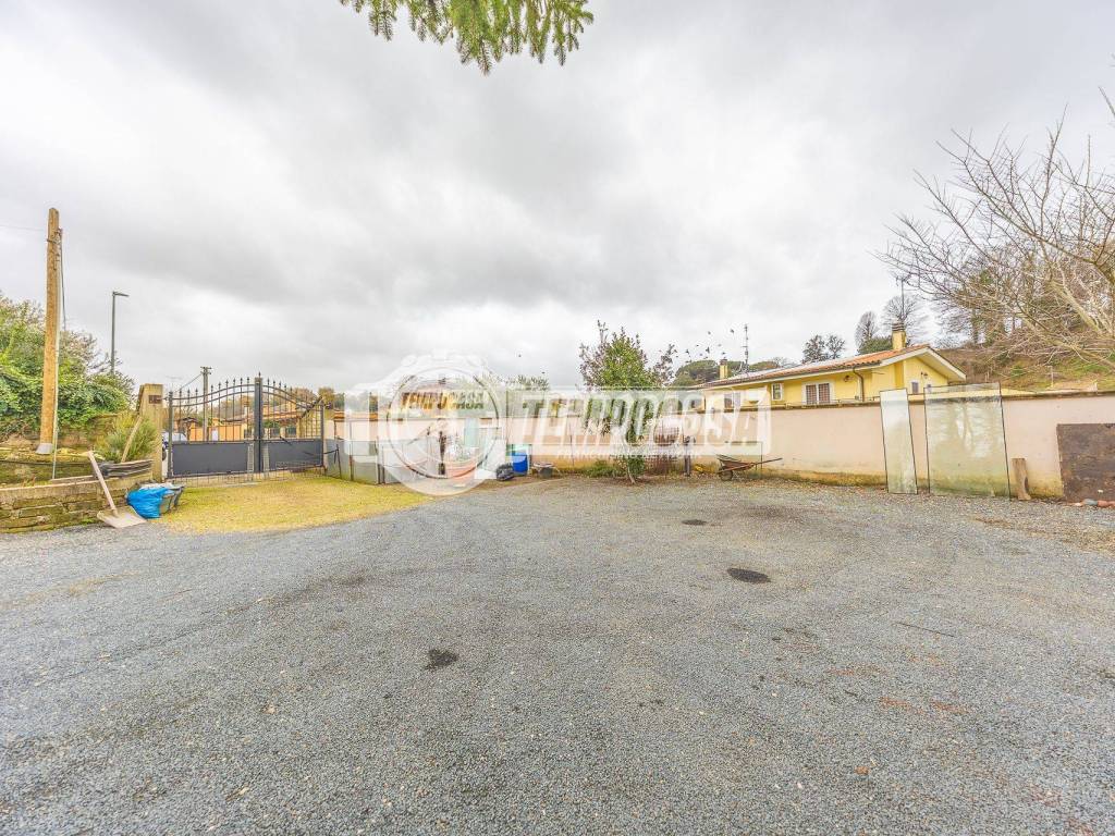 Villa a Fiumicino in Via Cuglieri - Foto 3