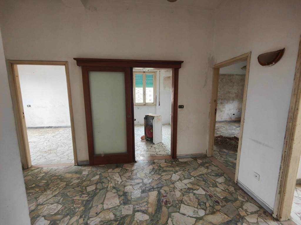 Appartamento a Montevarchi in Piazza della Repubblica - Foto 3