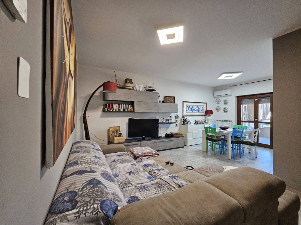 Appartamento a Latina in Via Sirio - Foto 2