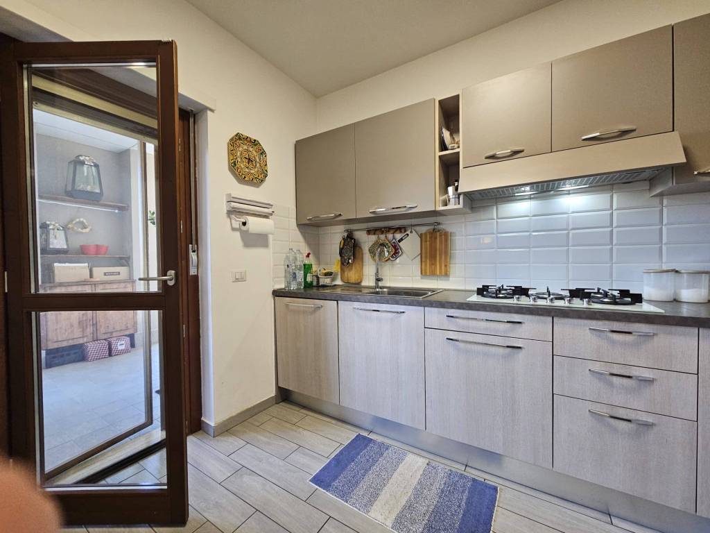 Appartamento a Latina in Via Sirio - Foto 5