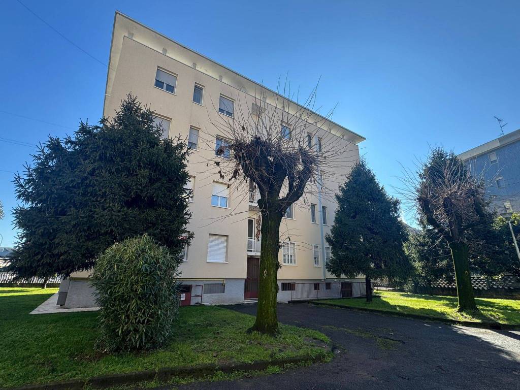 Appartamento a Cesano boscone in Via Leonardo da Vinci, 8 - Foto 2