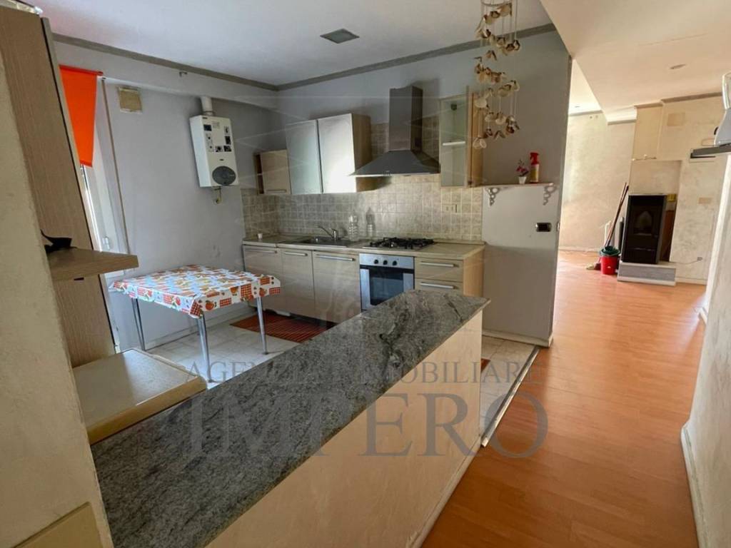 Appartamento a Ventimiglia in Via de Amicis, 16 - Foto 4