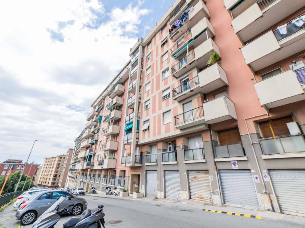 Appartamento a Genova in Via Generale Manfredo Fanti, 18 - Foto 2
