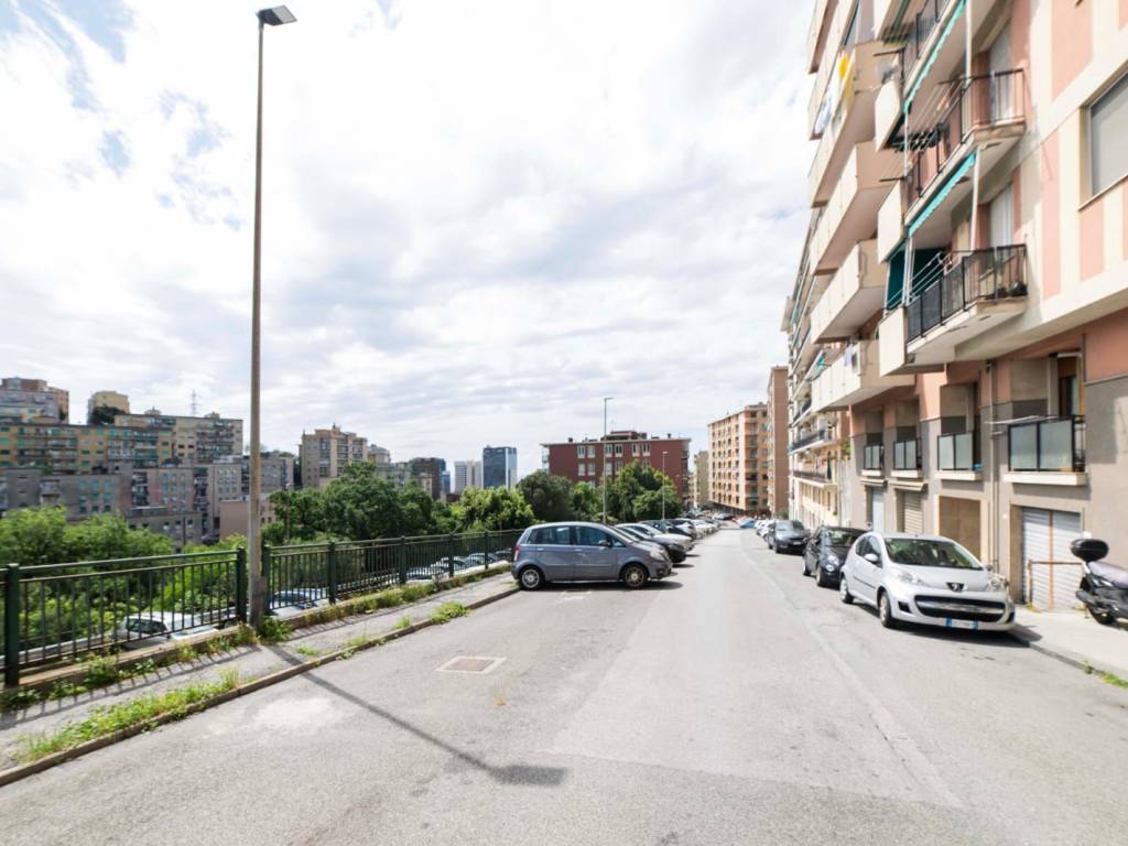 Appartamento a Genova in Via Generale Manfredo Fanti, 18 - Foto 3