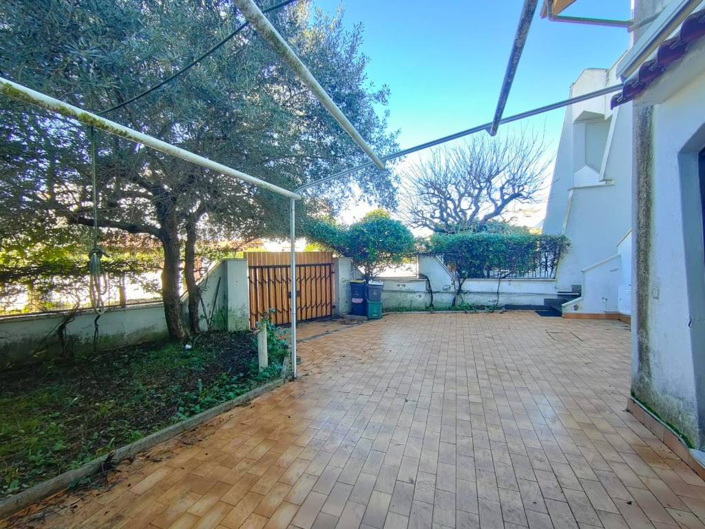 Villa a Cerveteri in Via Bolsena - Foto 2
