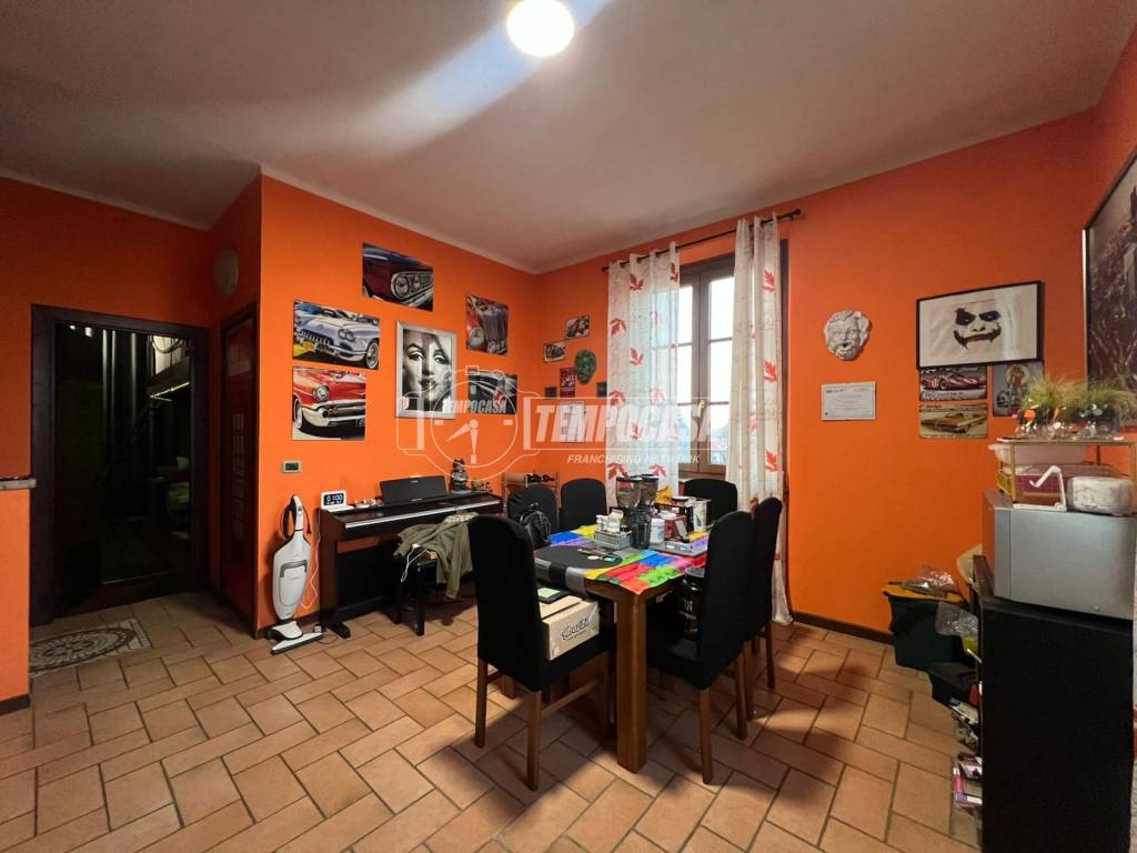 Appartamento a Busto arsizio in Via Tortona 10 - Foto 3