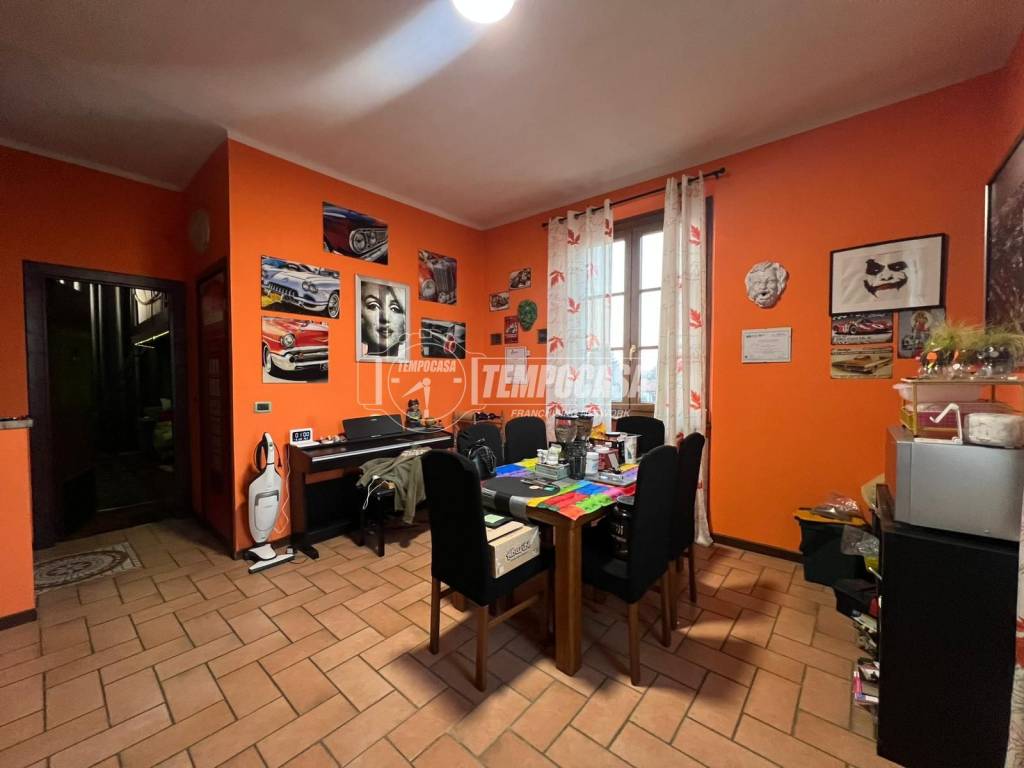 Appartamento a Busto arsizio in Via Tortona 10 - Foto 5