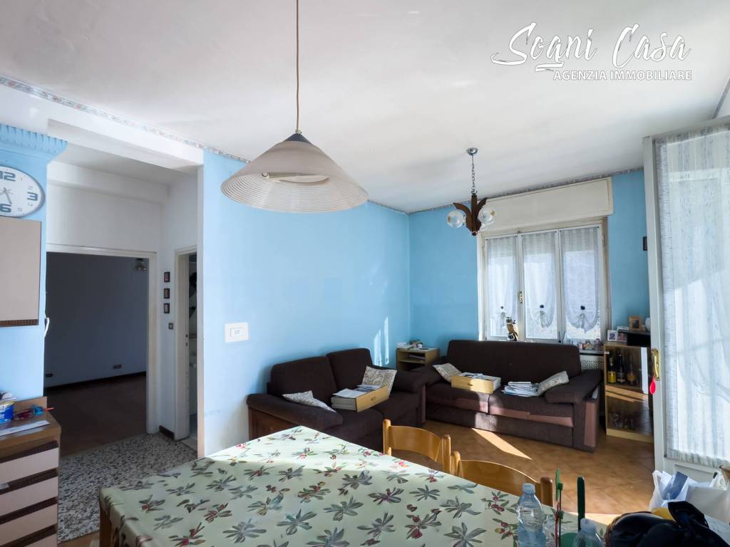 Appartamento a Borgosesia in Via Roma - Foto 3