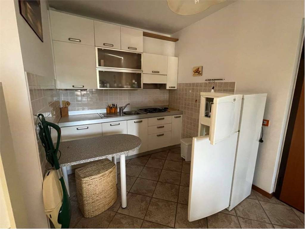 Appartamento a Sesto calende in Via Monte Bianco - Foto 3