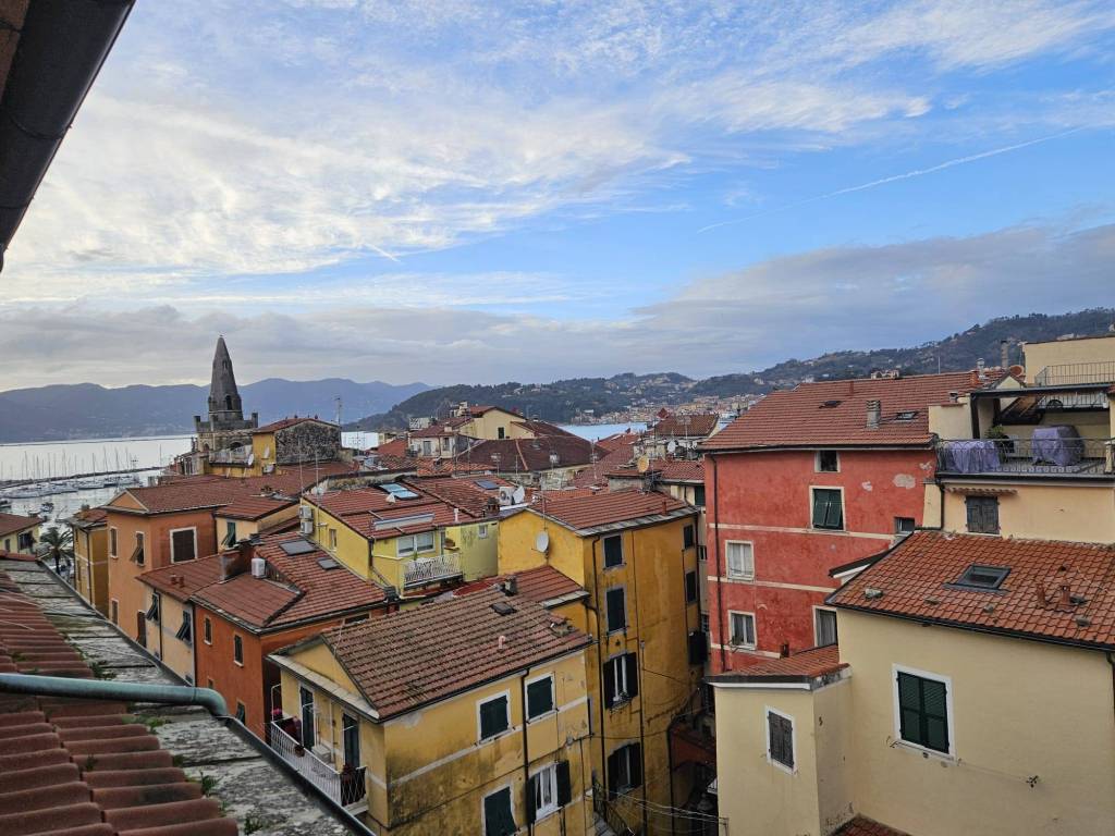 Appartamento a Lerici in Via Oronte Petriccioli - Foto 2