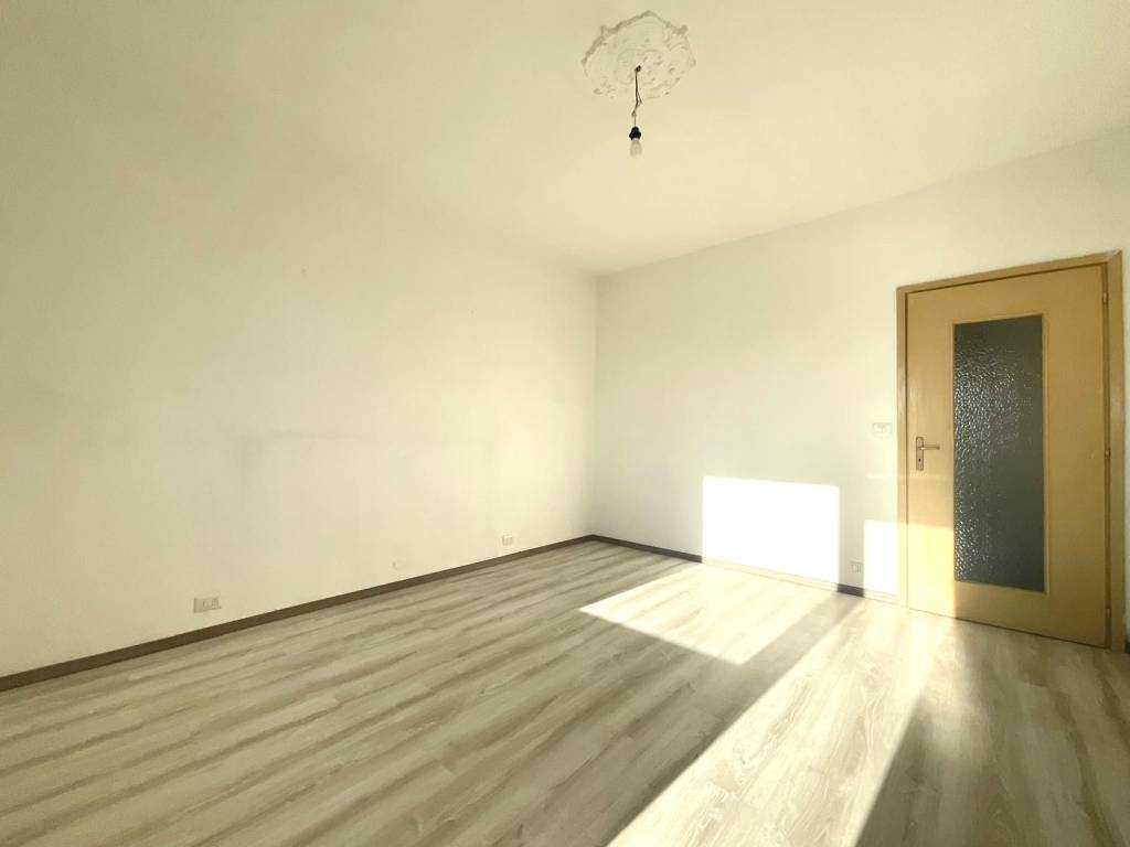 Appartamento a Ciriè in Via Rivette - Foto 3