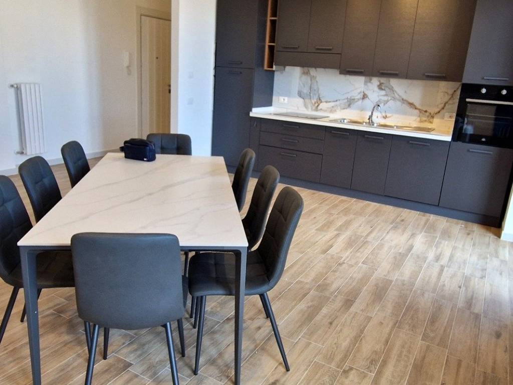 Appartamento a Trani in Via Vittorio Malcangi - Foto 4