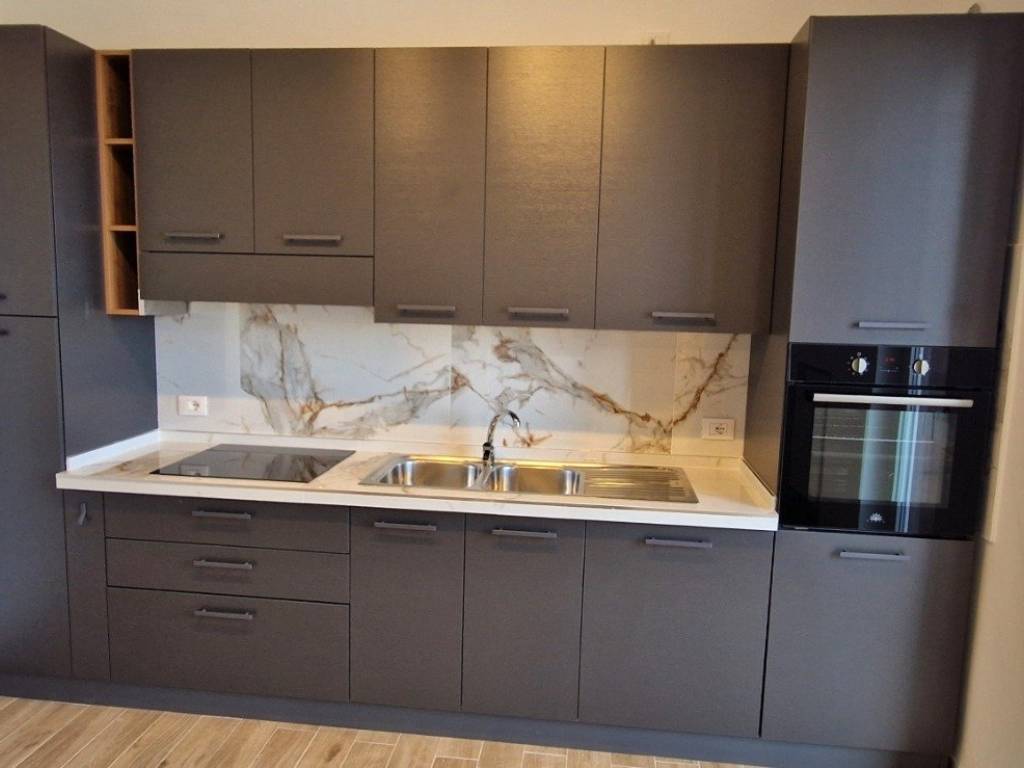 Appartamento a Trani in Via Vittorio Malcangi - Foto 5