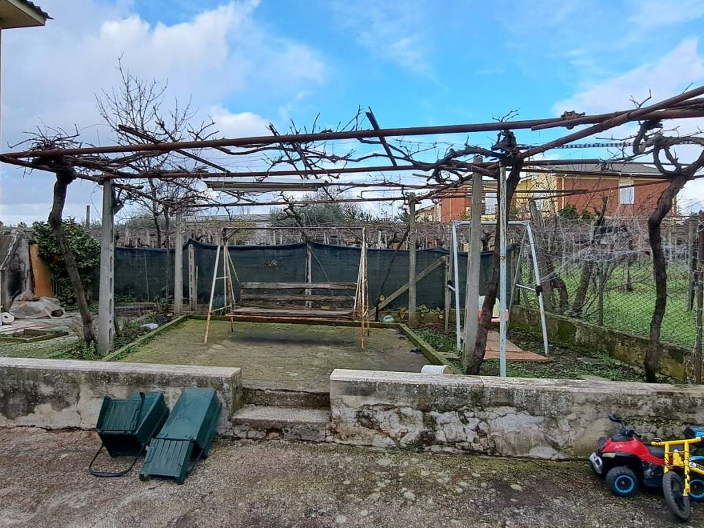 Rustico / casale a Genzano di roma in Via dei Melograni - Foto 2