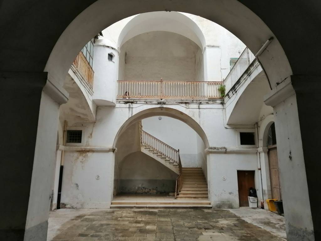 Casa indipendente a Spinazzola in VIA UMBERTO I°, 116 - Foto 2