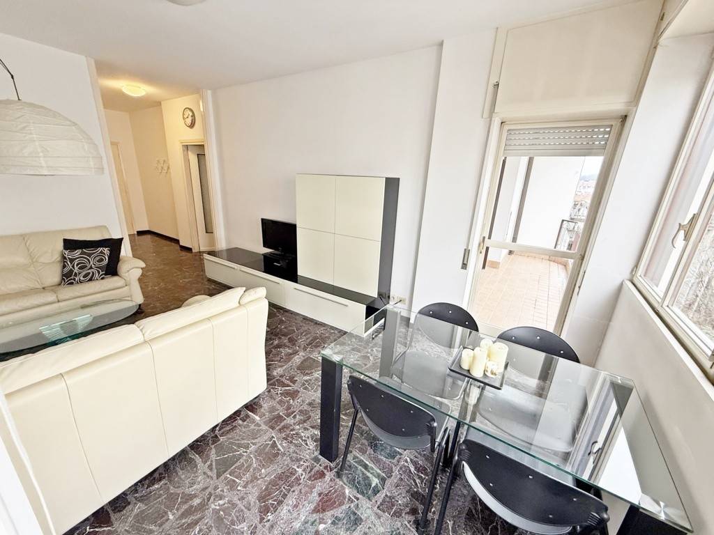 Appartamento a Sesto calende in Via dell'Olmo - Foto 4