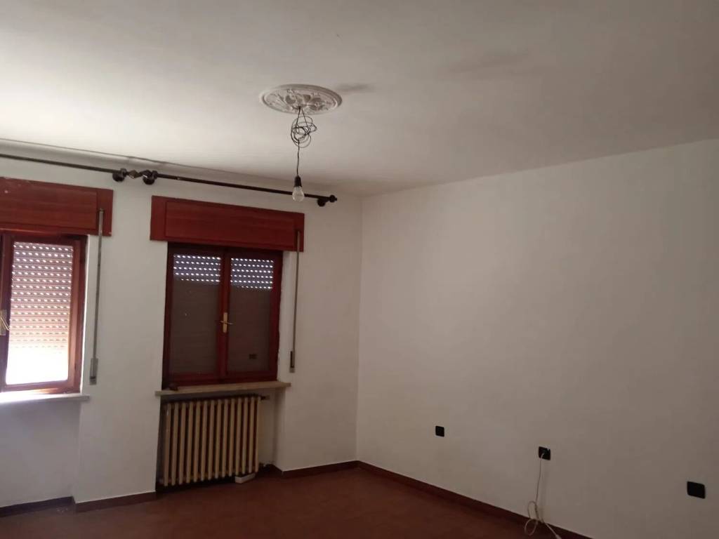 Villa a Valdagno in Via G. Marzotto - Foto 2