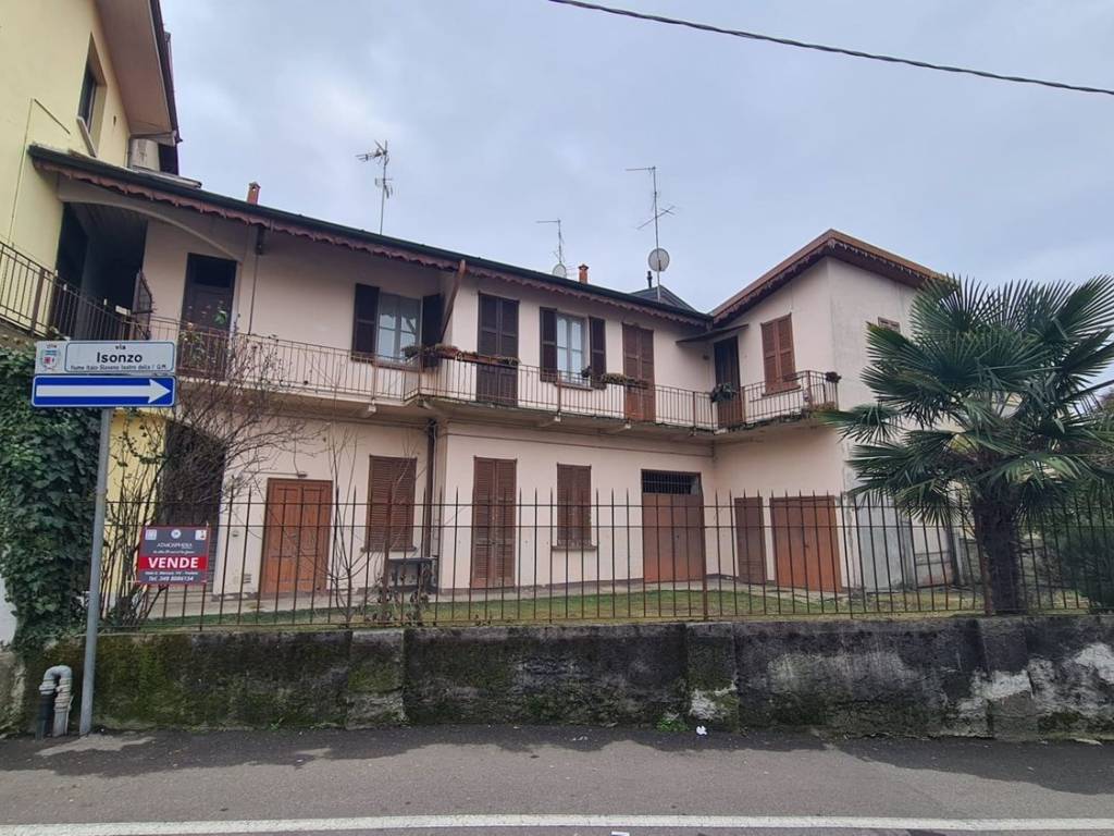Casa indipendente a Tradate in Via Isonzo - Foto 4