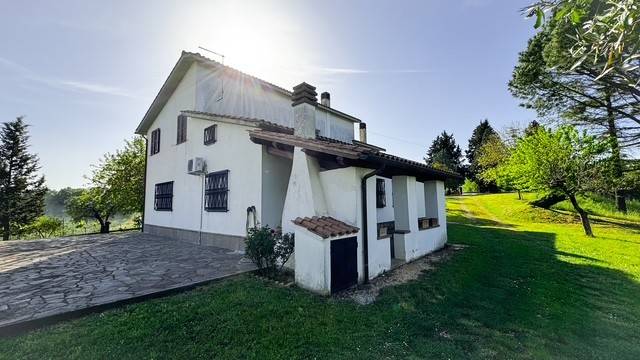 Villa a Magliano sabina in vocabolo carzaconte - Foto 2