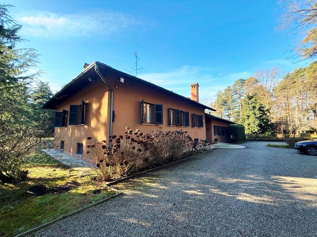 Villa a Somma lombardo in Via Beltramada, 10 - Foto 2