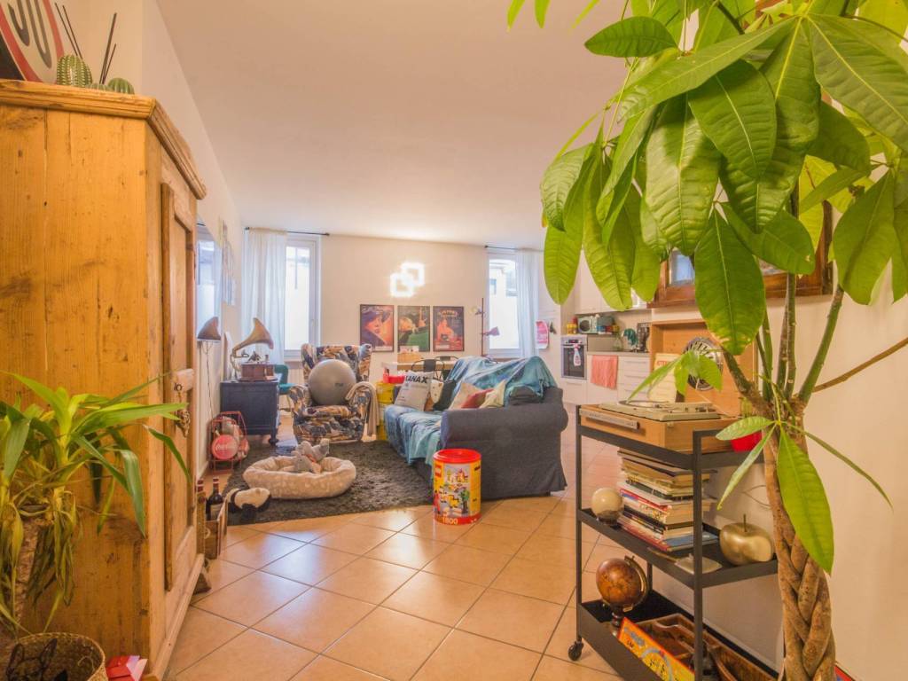 Appartamento a Villafranca di verona in VIA ANGELO MESSEDAGLIA, 166 - Foto 2