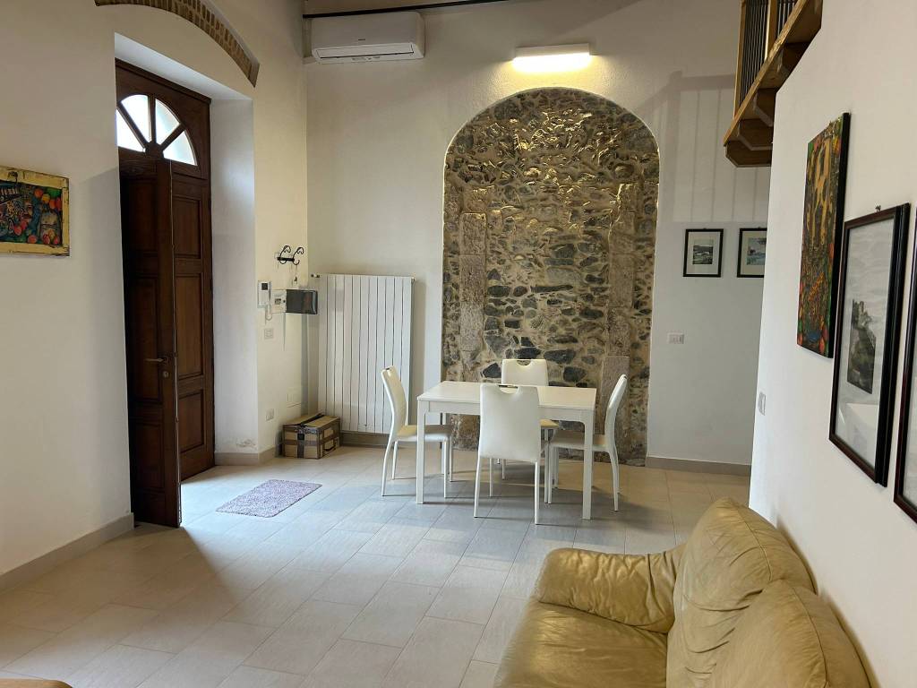 Casa indipendente a Milazzo in Via San Domenico - Foto 4