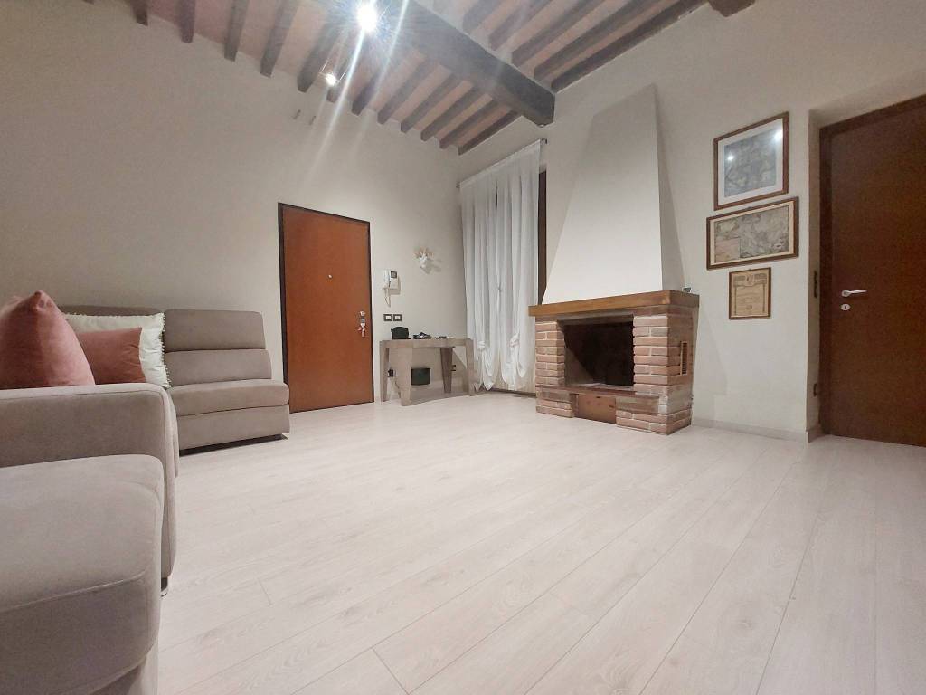 Appartamento a Guastalla in Via Luigi Gonzaga - Foto 3