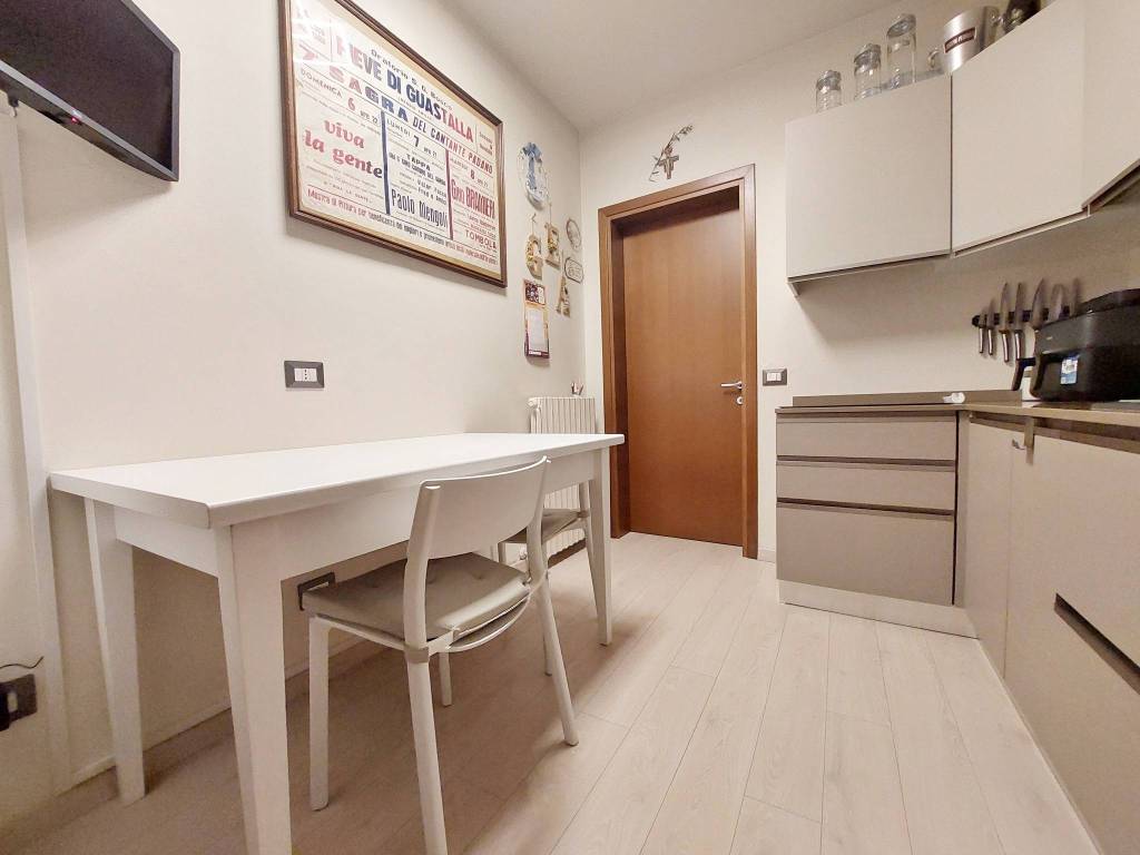 Appartamento a Guastalla in Via Luigi Gonzaga - Foto 5