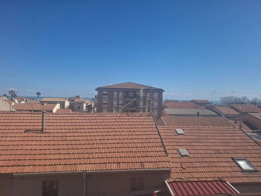 Villa a Porto sant'elpidio in Via G. Verdi - Foto 2