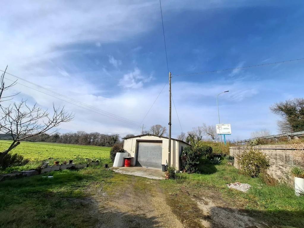 Villa a Fermo in Strada Provinciale Paludi - Foto 2