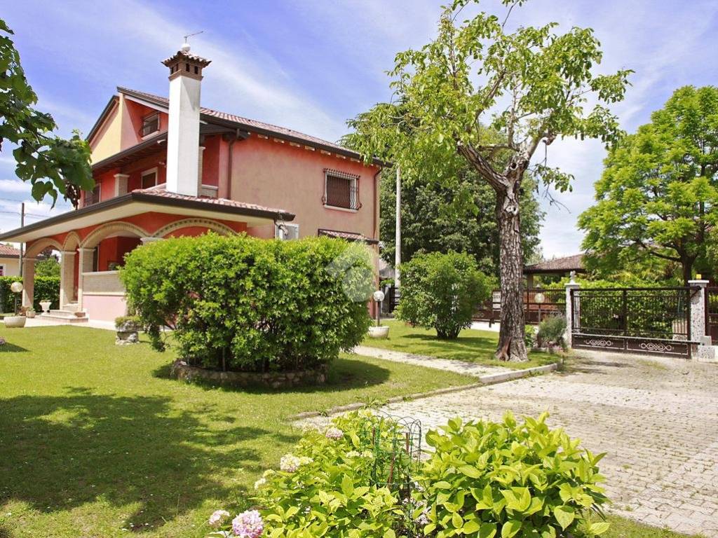 Villa a Valvasone arzene in Via Crosera, 16 - Foto 3