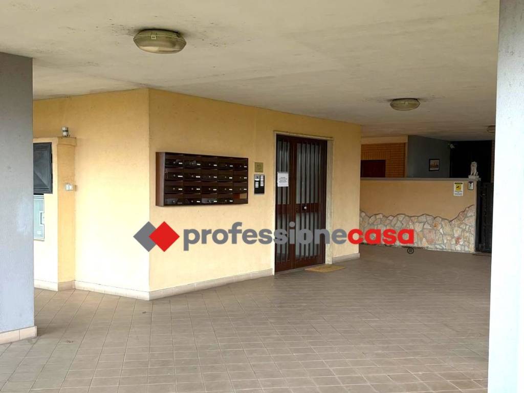 Appartamento a Pomezia in Via Generale Carlo Alberto Dalla Chiesa - Foto 5