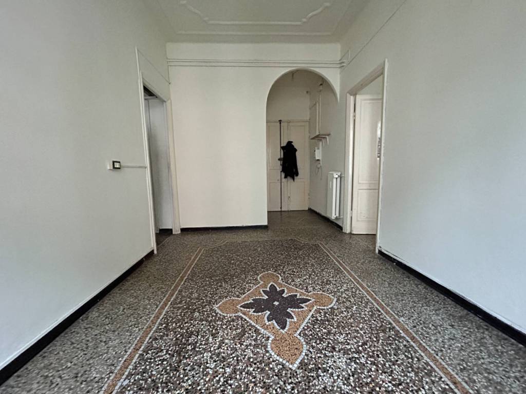 Appartamento a Genova in Corso Alessandro De Stefanis - Foto 2