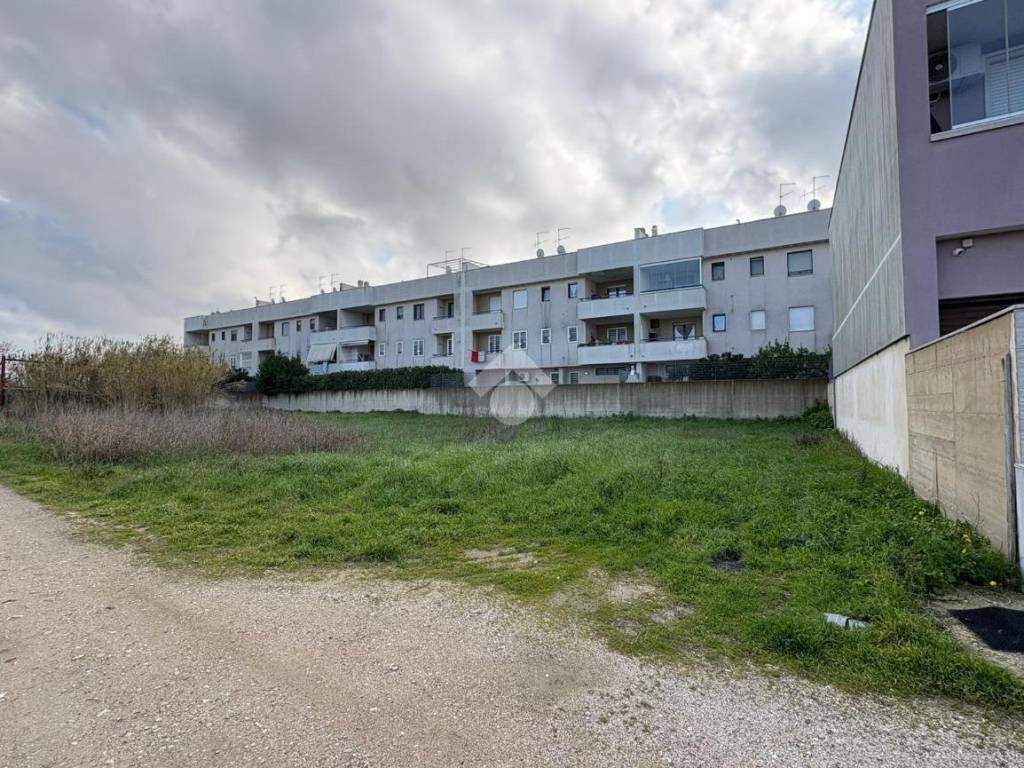 Terreno a Noicattaro in Via Giuseppe de Nittis, 50 - Foto 2